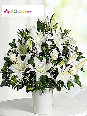 Beyaz lilyum ve gl arajman